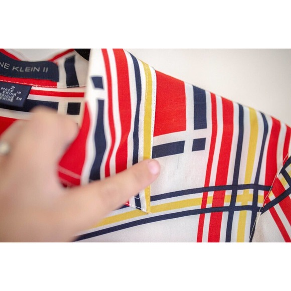 Anne Klein II 100% Silk Womens Button Down Blouse SZ 2 - Picture 10 of 10